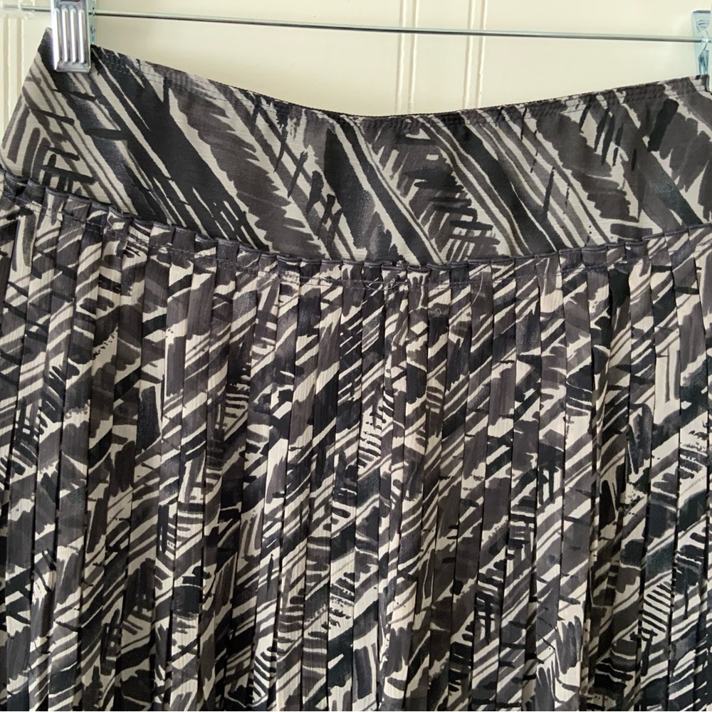 Black and Gray Pleated A-Line Skirt for Work